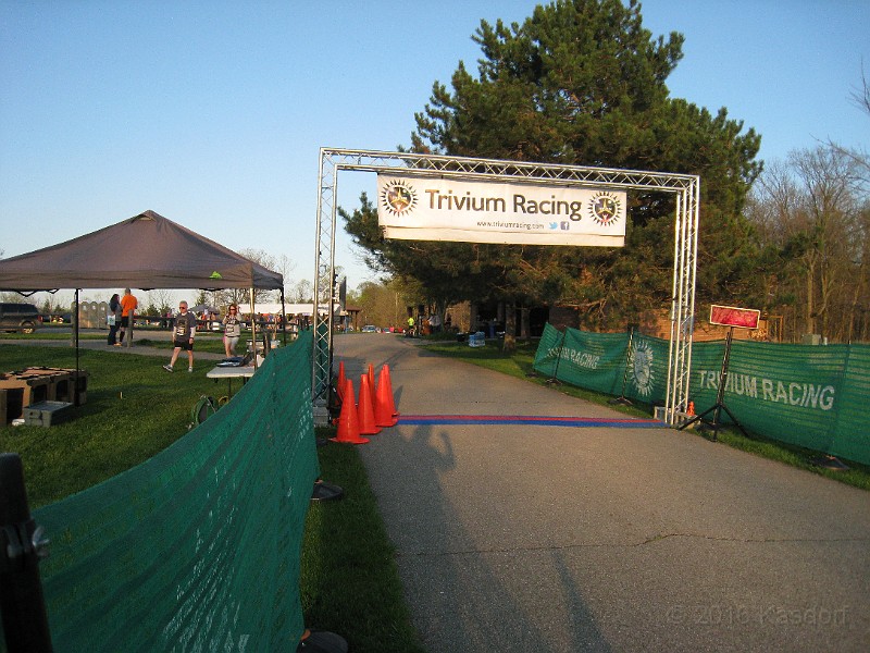 2016-05 Moonlight Bootlegger 5K 004.JPG - 2016-05 Moonlight Bootlegger 5K race in the dark. A night race using headlight.